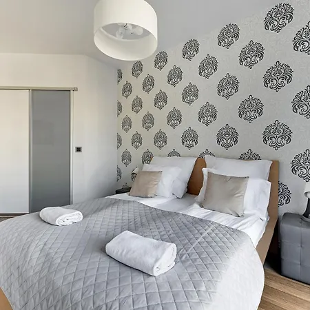 Szafarnia Deluxe Old Town *